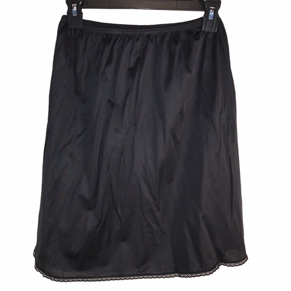 Vanity Fair Black Nylon Half Slip